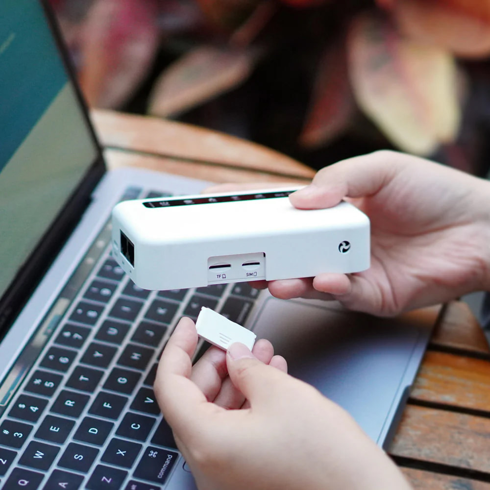 WiFi 4G LTE-маршрутизатор GL.iNet Puli (GL-XE300-EU) CAT4 / CAT6 з акумуляторною батареєю 5000mAh купити в Україні